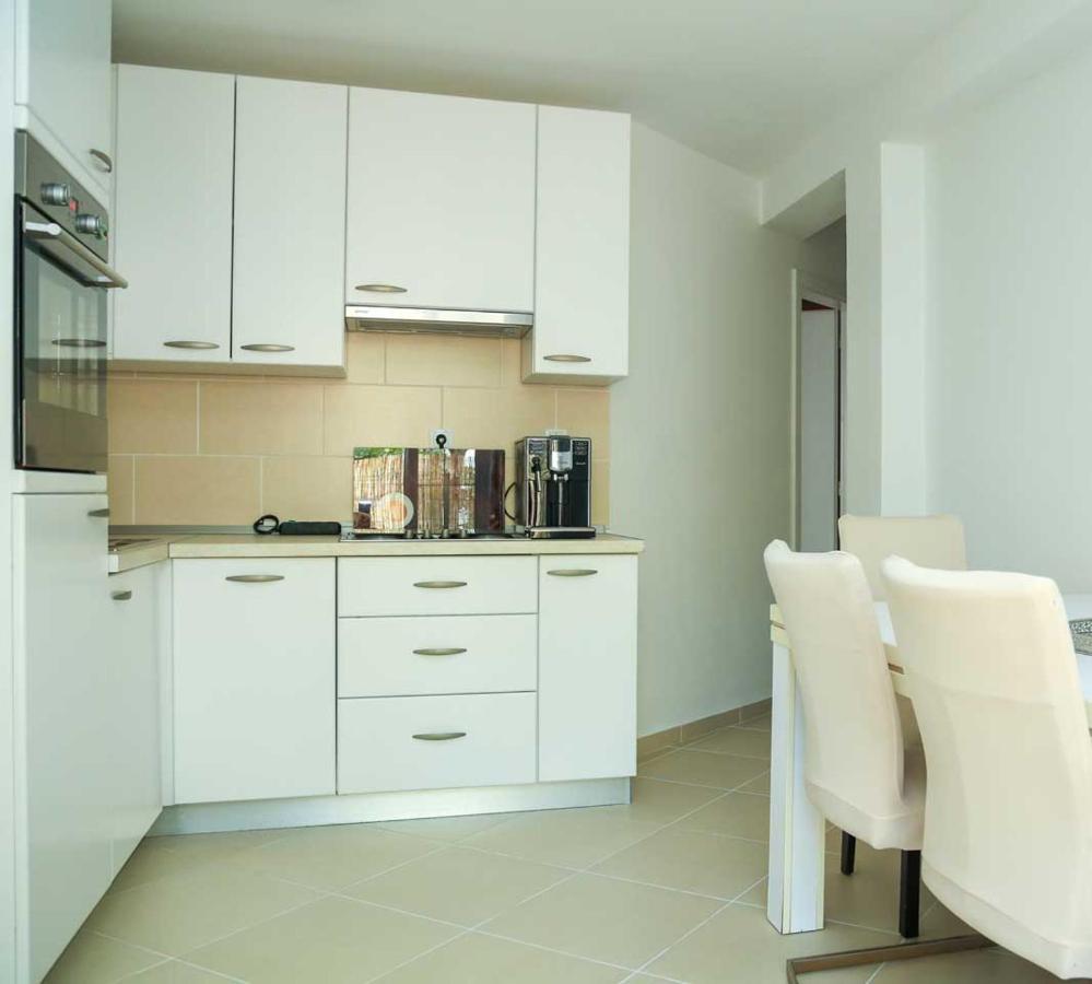 Adrian-Apartments-51511-Malinska-Otok-Krk Primorska 21 Екстериор снимка